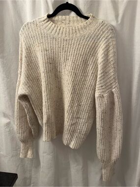 Old Navy Cream Speckled Ribbed Crewneck Sweater